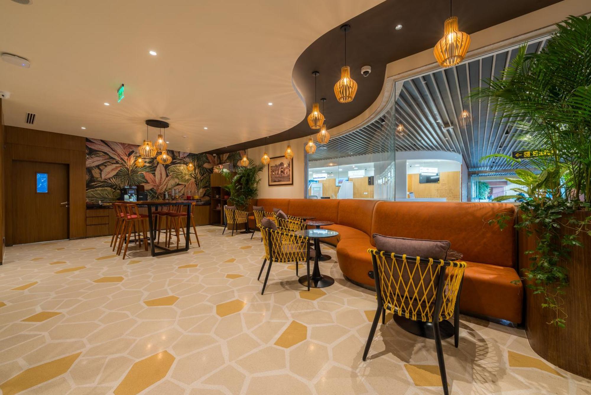 080 Transit Hotel, T2 Turuvekere Εξωτερικό φωτογραφία
